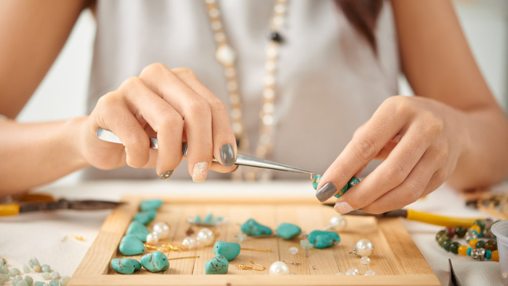 Why is handmade jewellery getting so popular?