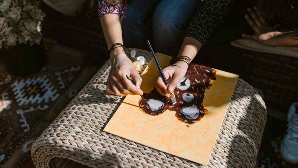 Crafting on the go – Insurance tips for travelling makers 